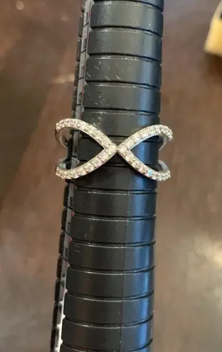 Elegant infinity ring with two overlapping bands 7 Silver