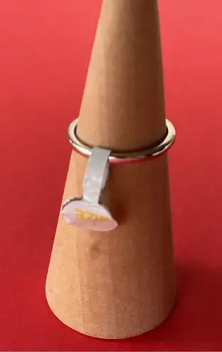 Bomb Party RBP3718 “Capture Your Heart” Genuine Quartz on Rhodium Sz 7 Ring NWOT