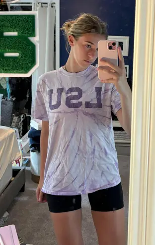 LSU T