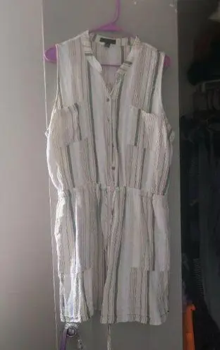 Kelly Renee linen blend romper playsuit sleeveless in tan, beige and green size large.