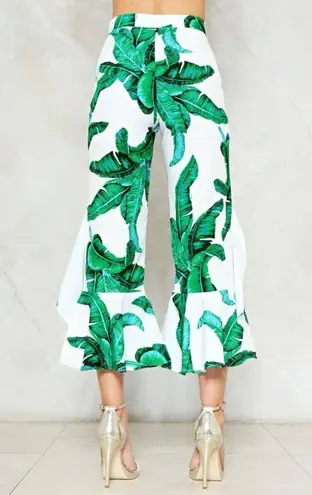 IVIVI | Tropical Foliage Print Cropped Ruffle Hem Pants Sz M Size M