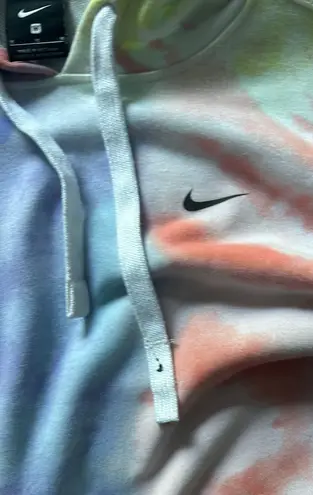 Nike Tie-Dye Cropped Hoodie