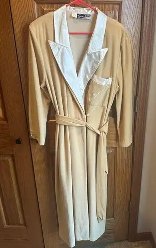 Vanna White Vintage Velour Robe Gold Satin Trim Size Large Monogram V Pocket