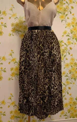 Essue animal print elastic waist midi skirt size Large