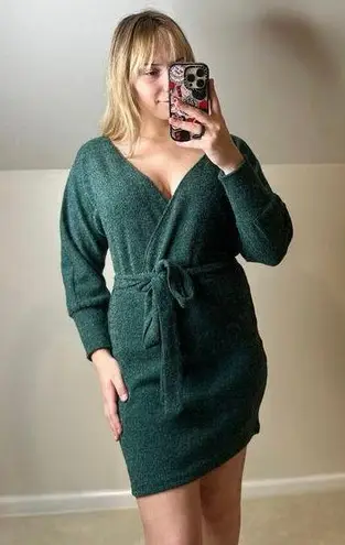 Harper Heritage Harper | Francesca’s: Green Knit Wrap Dress