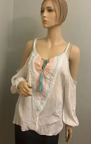 Freeway Apparel Bohemian style open shoulder and back blouse‎ 6 for $36 - Image 1