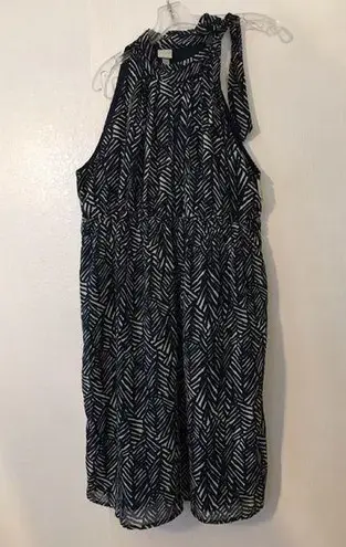 Merona  Women’s navy White Dress Size Large.