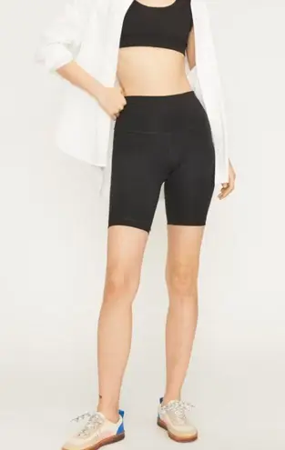 Everlane  The Perform Bike Short In Black S