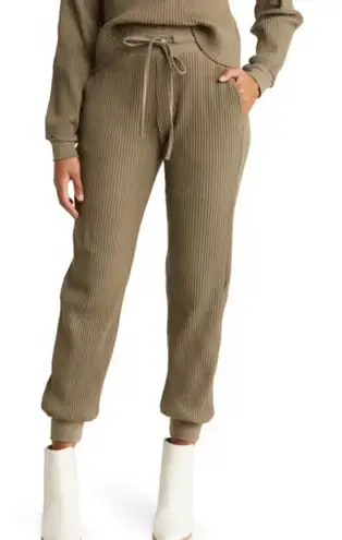 The Range High Waist Knit Joggers in Utility Green Ribbed