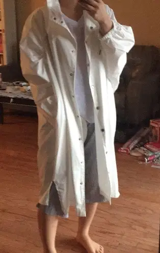 White puffy long jacket. S