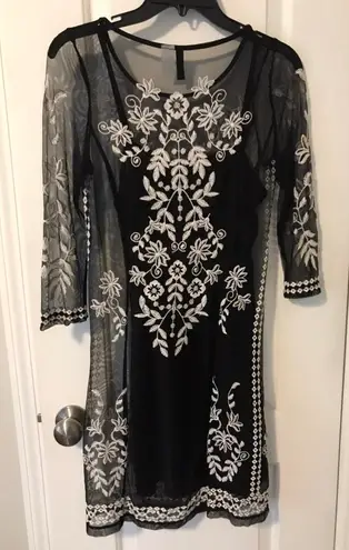 Divided Lace Dress