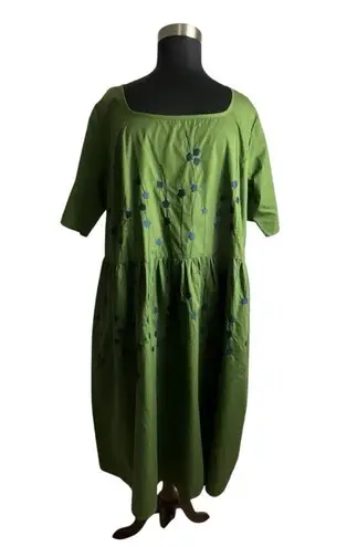Eshakti Eshakli Square Neck Green Embroidered Floral Custom Dress