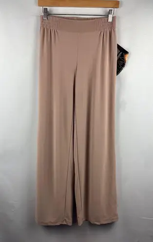 Iman Womens Wide