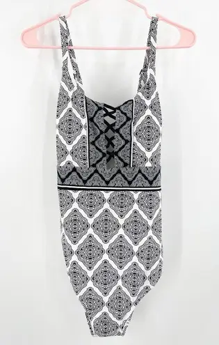 La Blanca Swimsuit Size 18W Oasis Strappy One Piece Mio NWT Paisley B&W Plus