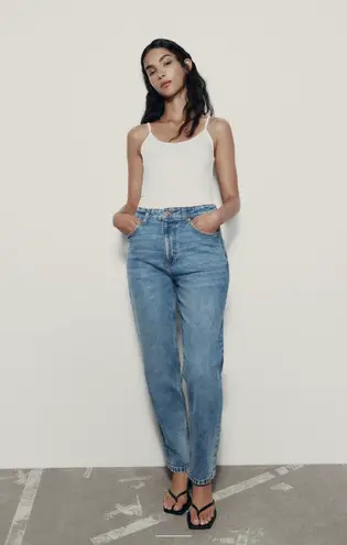 ZARA Mom Fit Jeans