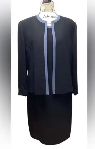 Amanda Smith 2 piece dress. Size 16. Black with blue trim.