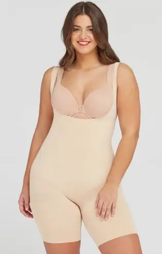 Assets by Spanx Remarkable Results All in One Bodysuit Women's XL Beige Tan - Image 1