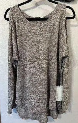 Coverstitched NWT Cold shoulder sweater