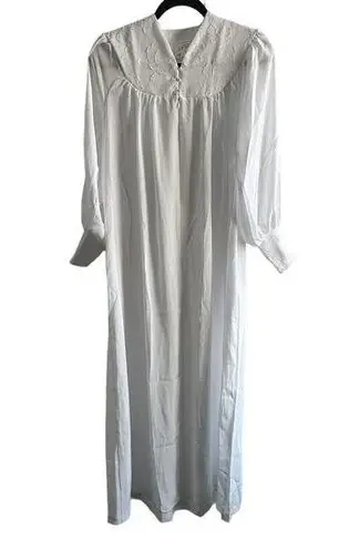 Le Voys Size xs Vintage White Long CHiffon Robe Peignoir Lingerie Nightgown