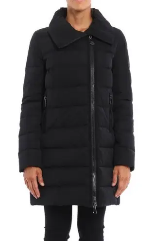 Moncler Gerboise Asymmetrical Zip Down Filled Quilted Puffer Coat in Black