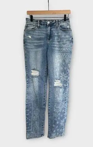 Judy Blue Women's Boyfriend Fit size 5/27 Distressed light Paisley Print Jeans