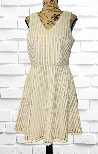 Apt. 9  Women’s Size 8 White Lacey Sleeveless Fit & Flare Dress • Mesh Texture NWT