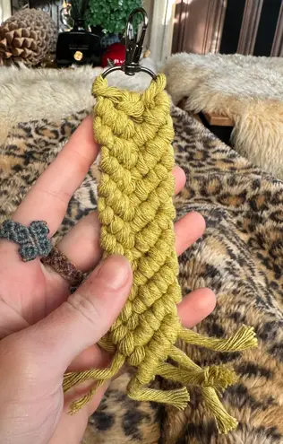 Macramé Keychain Green