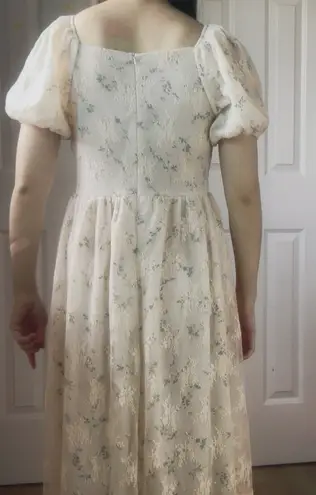 flower patterned long dress ˃̶͈◡˂̶͈ White