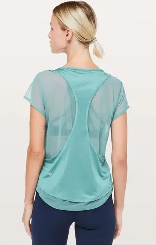 Lululemon Set The Course Short Sleeve in Pacific Breeze