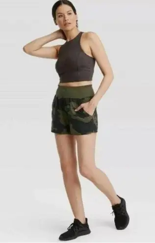 All In Motion  Green Camo High Rise Athletic Shorts M