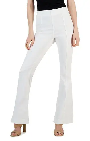 NWT INC International Concepts Bright White Pull