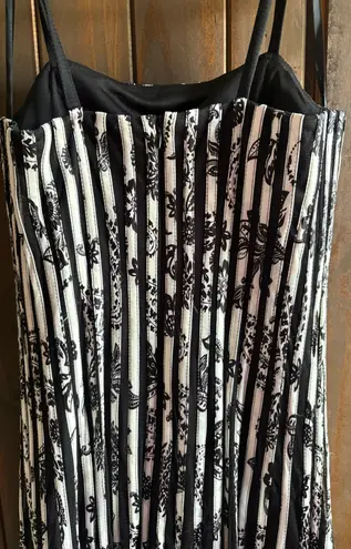 Maner Black and White Striped Dress