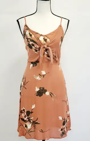 Staccato NWOT Strappy Chest Knot Dress