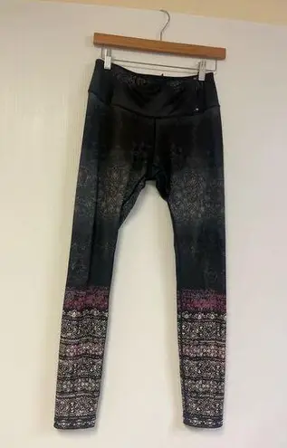 "Warm Tight Fit Legging, Purple Orchid" Calia by Carrie Underwood Size S Black
