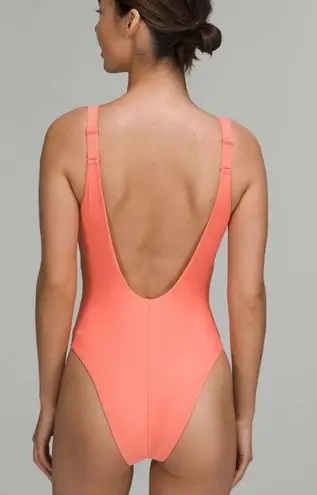 Lululemon Waterside V-Neck Skimpy-Fit One-Piece Swimsuit B/C Cup RPCR size 6 NWT