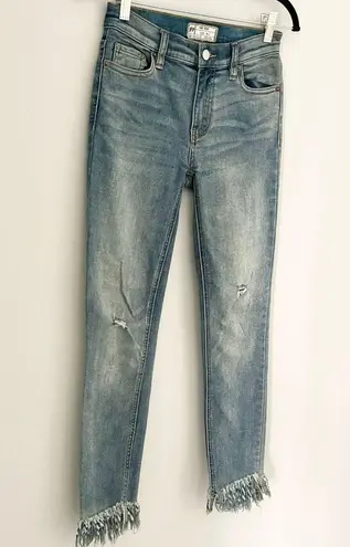 Free People Great Heights Frayed Skinny Jean Size 24