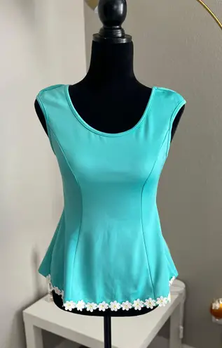 Freeway Women’s Sleeveless Scoop Neck Mint Peplum Top Size Medium