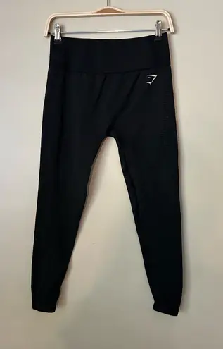 Shark Watch Gymshark flawed but mended leggings (S)