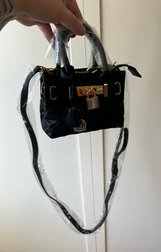 Badgley Mischka Studio NWT Mini Diamond Quilted Tote With Front Lock Purse Bag