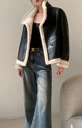 Commense Fleece Lined Faux Leather Jacket size small Black
