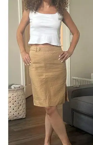Salvatore Ferragamo Linen Pencil Skirt in Beige w/Slide Slits Knee Length sz. S