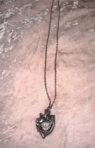 NIB Steampunk Heart Locket Necklace Silver