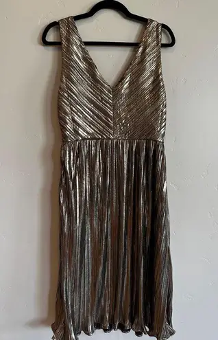 The Room gold pleated v-neck dress size large
