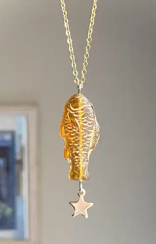 Handmade quality Czech glass amber fish & star boho funky fairy necklace🌀🐟💚