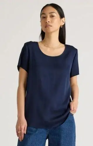 Quince Washable Stretch Silk Tee in Navy Size Small