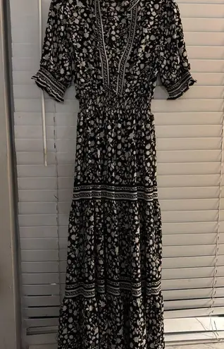 Max Studio  Ruffle Collar Print Tiered Maxi Dress small