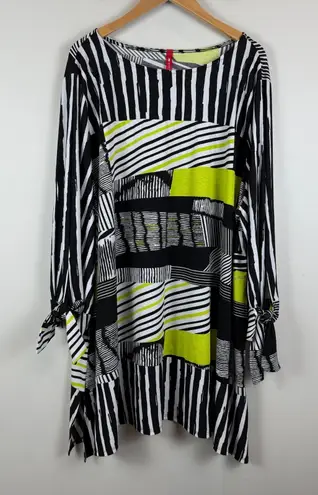 IC By Connie K Tunic Top Womens 3X Black White Striped Tie