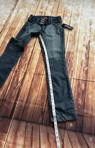 Ilse Studio Ilce Studio Women’s Belted Mid Rise Straight Leg Medium Wash Jeans Size 28”