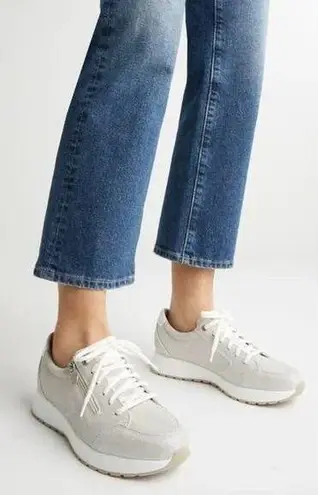 Munro Sutton leather Sneaker in gray silver size 7.5M