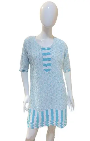 Kaira Split Neck Embroidered Floral Turquoise White Tunic Kurata XL Blue